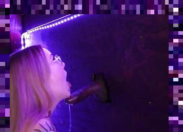 Gloryhole with gamer Girl Gracie Squirts at the SwingHouse