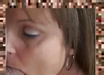 fingering a 48 yr old milf then she blows me