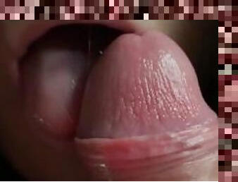 my sister's friend gave a gentle and passionate blowjob after a quarrel with her boyfriend