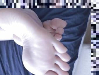 Foot fetish? beautiful foot ?goddess foot domination?OF?huhai_sama