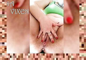 Wet pussy close-up stimulation to squirt. Mona Vixen loves to cum