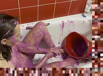 Hotel Play In Thick Gunge