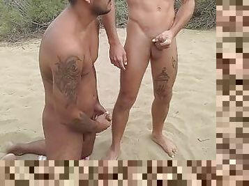 ayah, besar-huge, umum, blowjob-seks-dengan-mengisap-penis, penis-besar, homo, ayah-daddy, homoseks