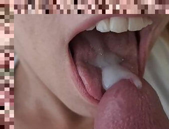 Husband gives me full mouth of sperm, i swallow it
