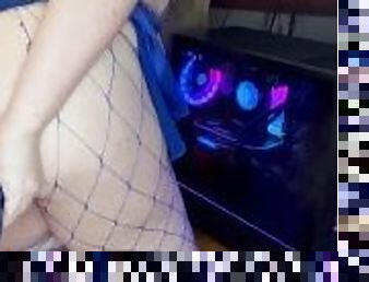 Showing off my new gaming PC! Talking about the specs and get naughty with a bad dragon