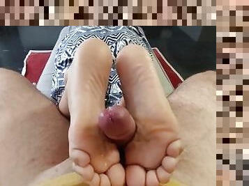 amatoriali, maturi, eruzioni-di-sperma, mammine-mature, piedi, pov, sperma, feticci, lavoro-di-piedi, brunette