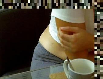 Eating to pregnancy look teaser 2