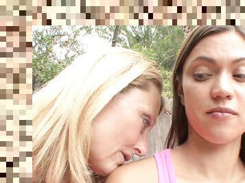 Brenda James moaning while her wet pussy is licked in lesbians porn
