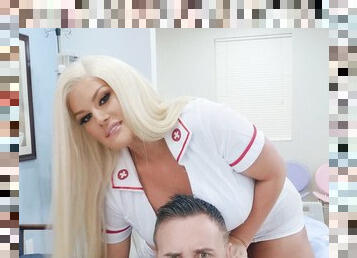 Cougar nurse ends restless sex with facial